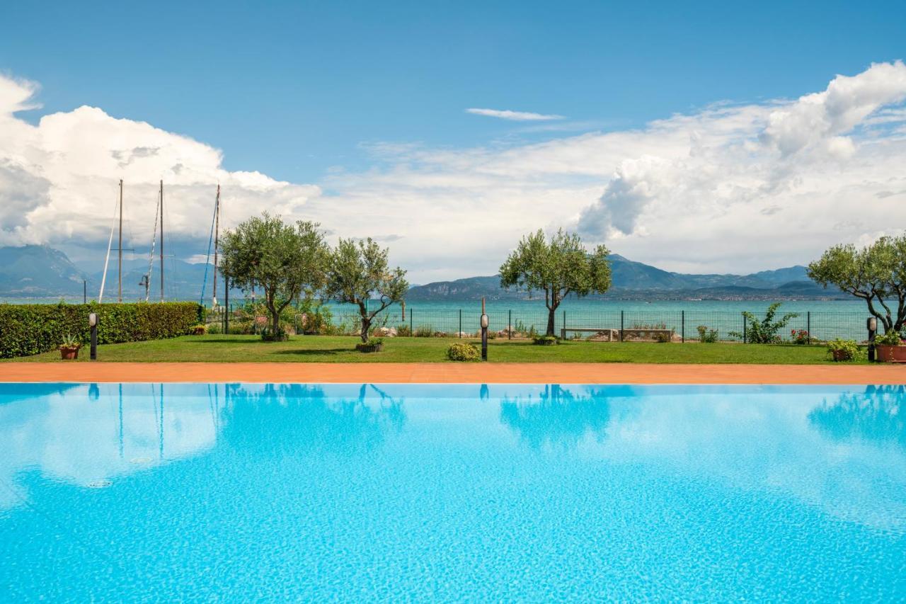 Vista - Lake & Pool Sirmione Exteriör bild