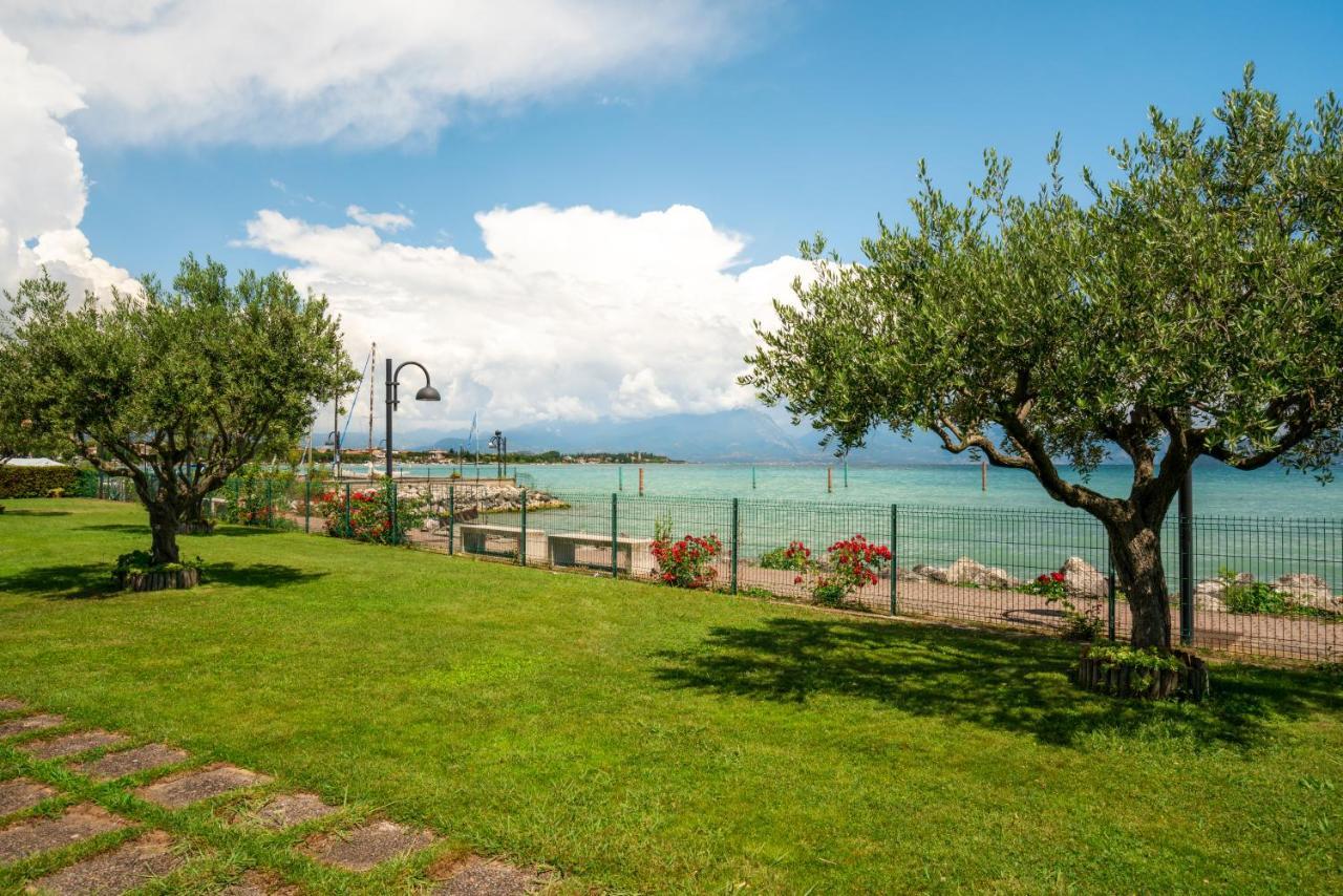 Vista - Lake & Pool Sirmione Exteriör bild