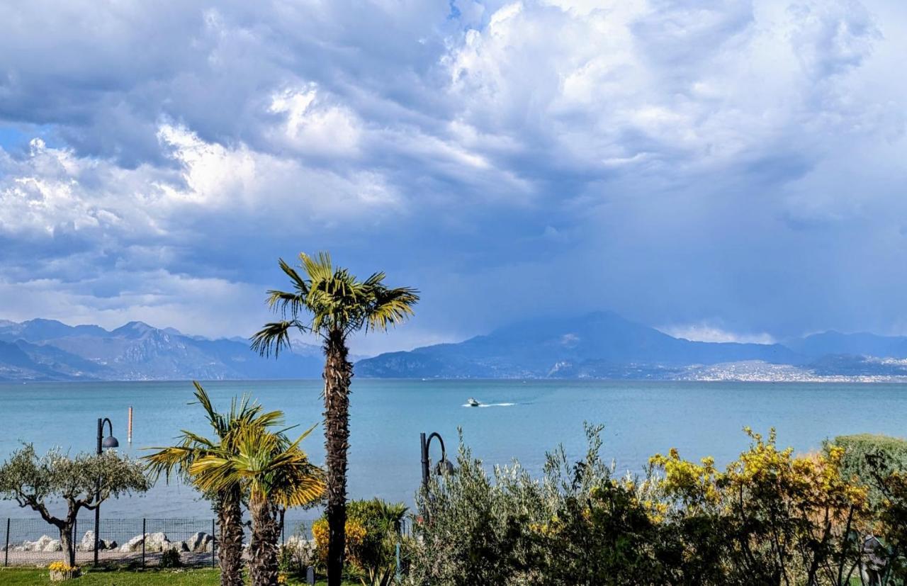 Vista - Lake & Pool Sirmione Exteriör bild